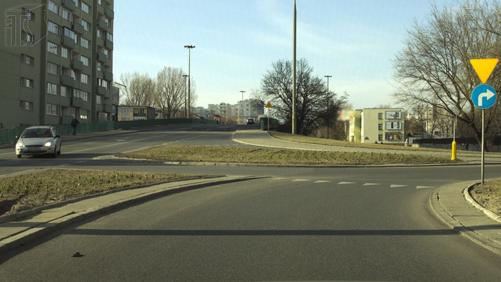 Zasady pierwszeństwa przejazdu tramwaju: Co musisz wiedzieć o torowiskach i lewoskrętach na egzaminie WORD?
